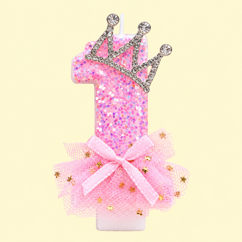 Rozā dzimšanas dienas svece cipars "1" ar gliteriem un princeses kroni. Lieliski piemērota 1 gada dzimšanas dienai, kūkas dekorēšanai un bērnu ballītēm.